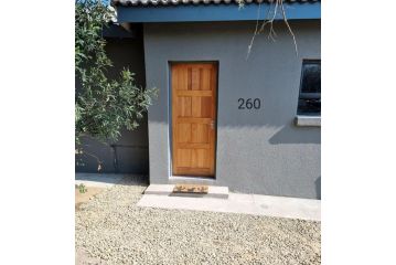 2 Bedroom Bush Villa close to the Kruger Villa, Marloth Park - 4