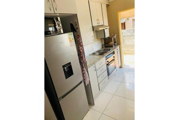 2 Bedroom house Apartment, Polokwane - 5