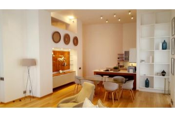 2 Bedroom Louise in Mutual Heights Apartment, Cape Town - 2