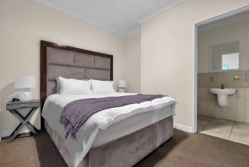 2 Bedroom 2 Bath Luxury - Sandton CBD Apartment, Johannesburg - 5