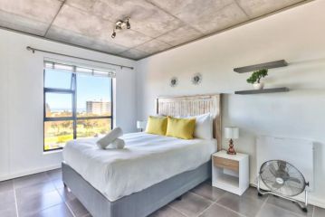 2 Bedroom Secure Pool Strong WiFi Apartment, Cape Town - 4
