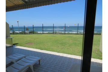 2 BRONZE BEACH UMHLANGA Apartment, Durban - 1