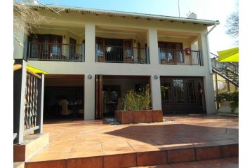 2 Leafed Doors Guest house, Johannesburg - 5
