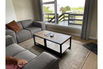 2 on Third Avenue Apartment, Hermanus - 5