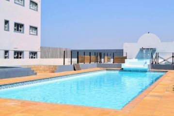 King Size 2 Bed 2 Bath Apartment with complex Braai & Pool Area - Next to Gateway Apartment, Durban - 2