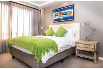 Luxury Ocean View Beachfront 2 bed apartment -206 The Waves, Blouberg, Cape Town Apartment, Bloubergstrand - 4