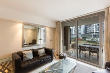 20A Canal Quays Apartment, Cape Town - 5