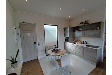 210 Gallery Luxury Studio Apartment, Knysna - 4