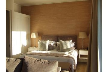 210 Gallery Luxury Studio Apartment, Knysna - 2