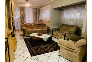 Wildepeer Apartment, Nelspruit - 2