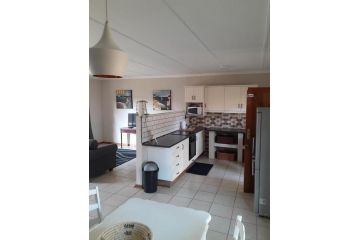 @22 Lovely 1 Unit Rental with access to Pool. Apartment, Melmoth - 2