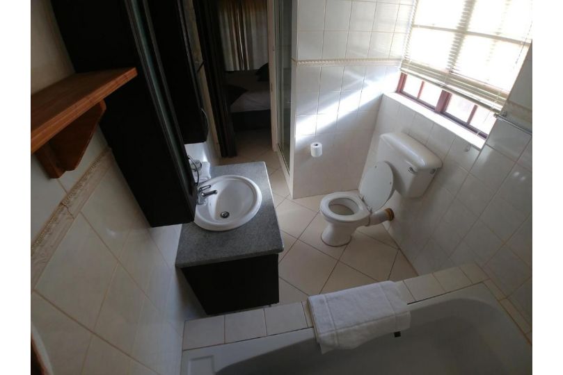 22 on Nicol Guest house, Secunda - imaginea 14