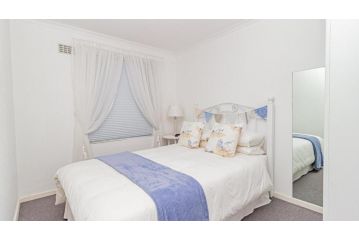 Seascape Apartment, Hermanus - 5