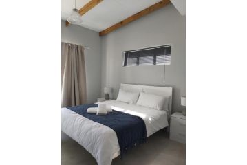 26 Sandy Cove Guest house, Hermanus - 5