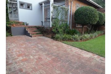 273 Rhino retreat Guest house, Centurion - 1