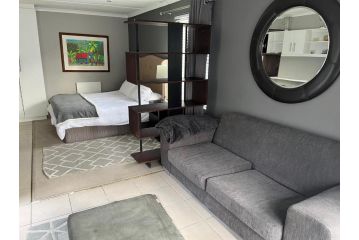 28 on Symonds Lux studio detached Apartment, George - 1