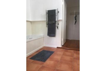 28 Riverview Road Flatlet Guest house, Durban - 3