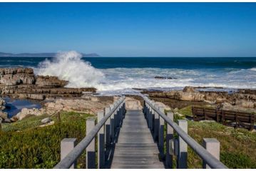 29@Whale Rock Estate Apartment, Hermanus - 2