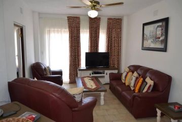 2Bed 2Bath Vacation home with pool close to beach Apartment, Margate - 2