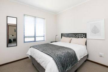 2Bedroom apartment in a secure golf estate.WIFI Apartment, Roodepoort - 4