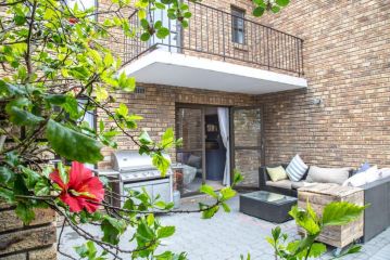 Modern Beachfront 3 Bed Town House with garden 2 Coraldu, Blouberg, Cape Town Guest house, Bloubergstrand - 2