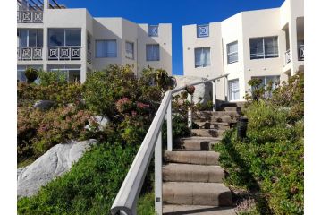 3 bedroom Apartment with 1 Bathroom, Hermanu Beach Club 143 Apartment, Hermanus - 1