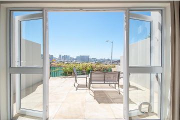 3 Canterbury Square Apartment, Cape Town - 1