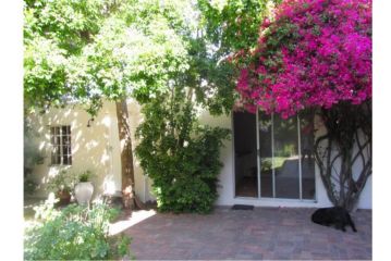 30 On Uitvlugt - Peaceful leafy garden flat with sunny lounge Apartment, Cape Town - 2