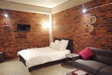 303 City Retreat Apartment, Johannesburg - 4