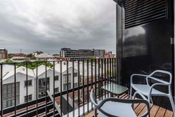 304 The Signature, De Waterkant Apartment, Cape Town - 3