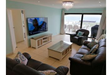 307 Bermudas Apartment, Durban - 3