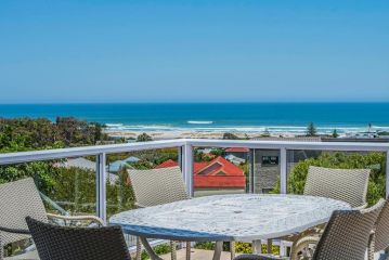 Home with an Ocean View Villa, Hermanus - 4