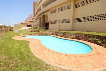 32 Lazy Lizard - Beautiful Sea Viewing Apartment, Umdloti - 4