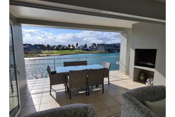 33 Kingston Place, Marina Martinique Apartment, Jeffreys Bay - 5