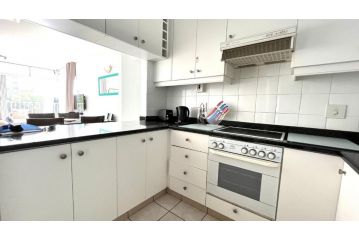 34 Kyalanga Beachfront Apartment, Durban - 5