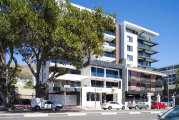 35 On Main by Stay In Luxury Apartment, Cape Town - 2