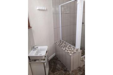 36 Mount Road Guesthouse and Self Catering Guest house, Port Elizabeth - 4
