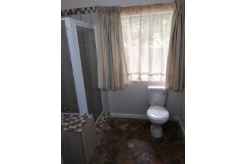 36 Mount Road Guesthouse and Self Catering Guest house, Port Elizabeth - 3