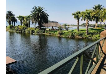 37 On Eagles Guest house, Hartbeespoort - 2