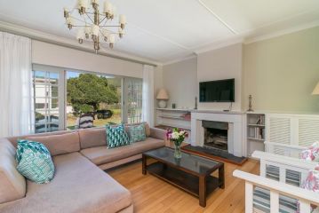 4-bedroom home on Leisure Isle Guest house, Knysna - 3