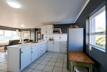 Awesome Ocean View Apartment, Mossel Bay - 4