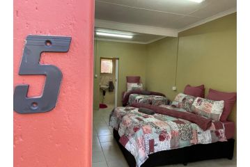 4 on Sirius Guest house, Polokwane - 4