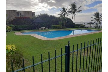 4 Sandpiper Bay, Ballito Beachfront Apartment, Ballito - 1