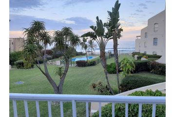 4 Sandpiper Bay, Ballito Beachfront Apartment, Ballito - 2