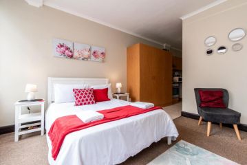 402 - The Square Apartment, Cape Town - 1
