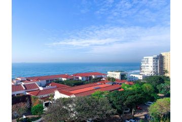 404 Oyster Rock Apartment, Durban - 1