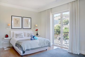 Unit 414 Cape Royale Luxury Apartments Apartment, Cape Town - 1