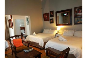 44 on Ennis Guest Lodge and Restaurant Guest house, Ermelo - 4