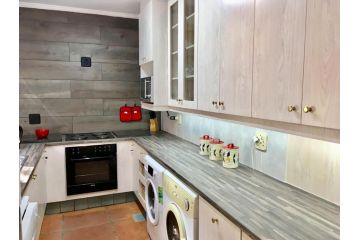 19 MONTEGO BAY CARIBBEAN Estate Apartment, Port Edward - 1