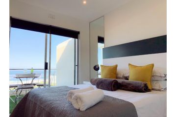 49 Whalerock Apartment, Hermanus - 4